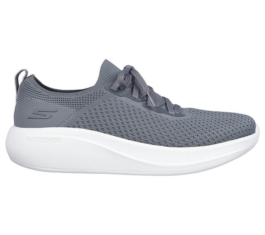 Skechers MAX CUSHIONING ESSENTIAL - Size 44.5