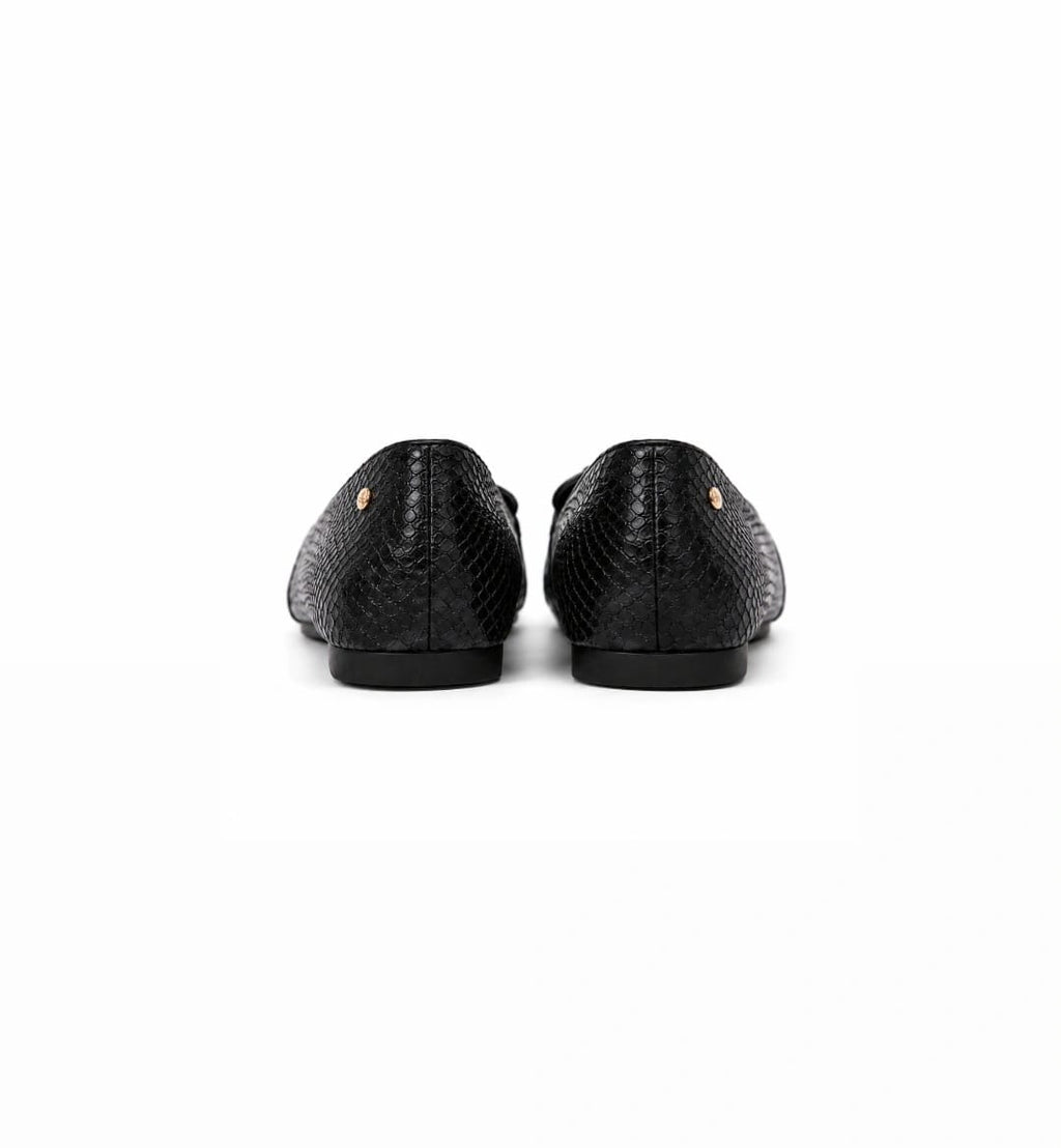 DV Black Textured Tassel Loafers – Pointed Toe Flat Shoes