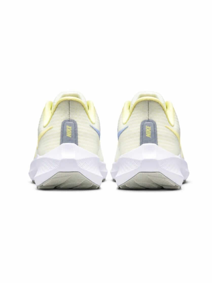 Nike Pegasus - Size 42